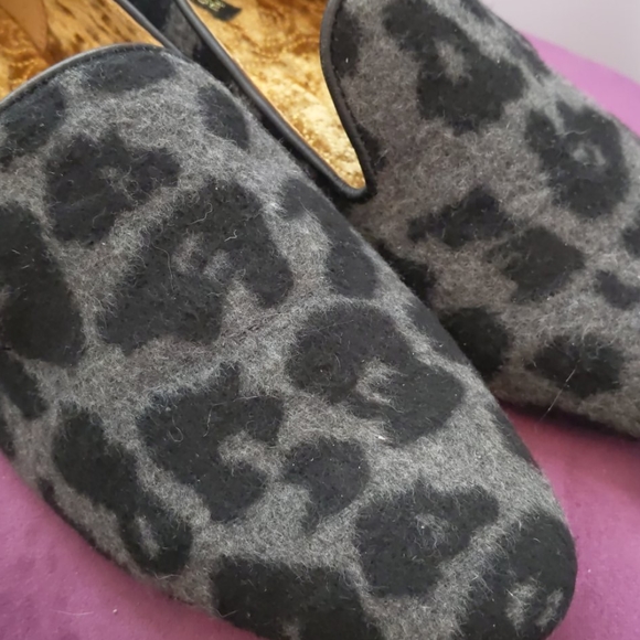 Taryn Rose Britney Cheetah Print Leopard Loafer - Picture 4 of 8